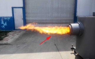 山西客戶來廠驗收設(shè)備，生物質(zhì)燃燒機一次性點火成功。